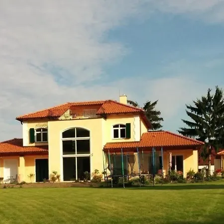 Ferienwohnung Mit Eigenem Seezugang Am Scharmutzelsee