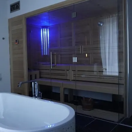 Ferienwohnung Mit Eigenem Seezugang Am Scharmutzelsee Apartment